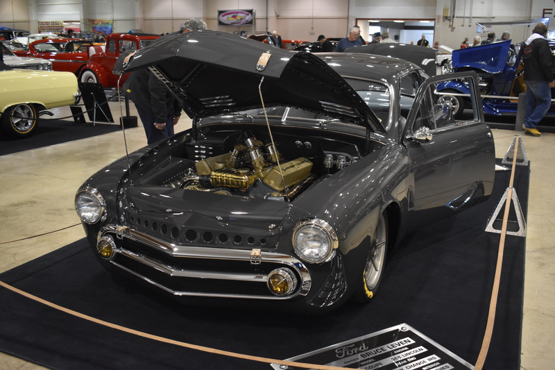 Illustration for article titled Salem Roadster Show Coverage